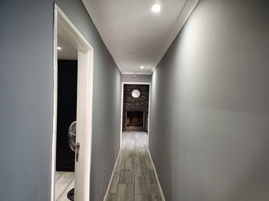 To Let 2 Bedroom Property for Rent in Heather Park Western Cape